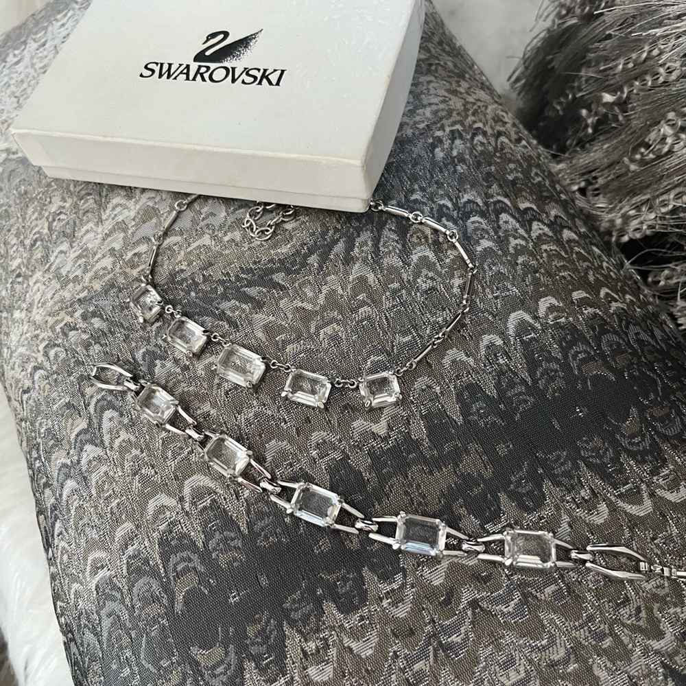 Swarovski crystal necklace and bracelet set
